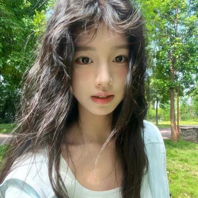 新娘向后跑